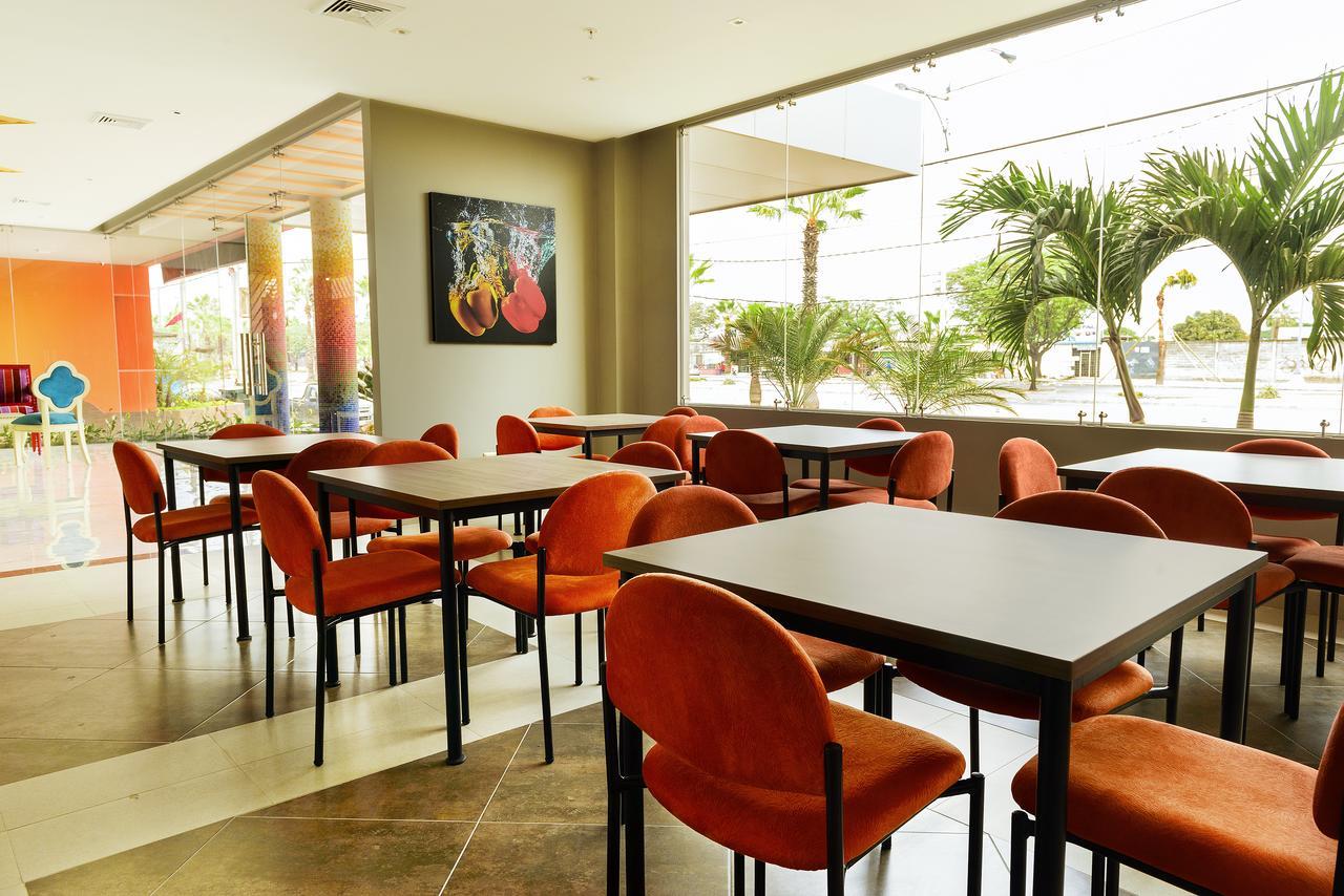 Np Hotel Y Suites Guayaquil Ngoại thất bức ảnh