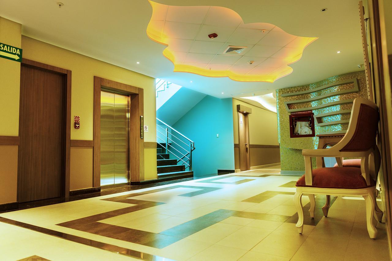Np Hotel Y Suites Guayaquil Ngoại thất bức ảnh