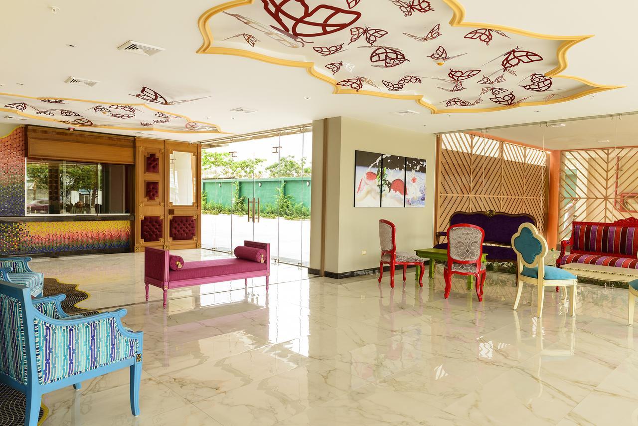 Np Hotel Y Suites Guayaquil Ngoại thất bức ảnh